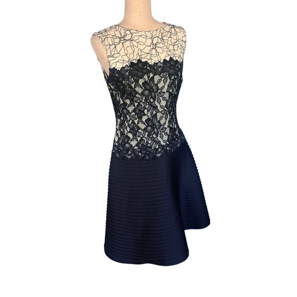Tadashi Shoji Pintuck Neoprene A-line Dress With Lace Detail Navy Size 4 - Picture 6 of 12